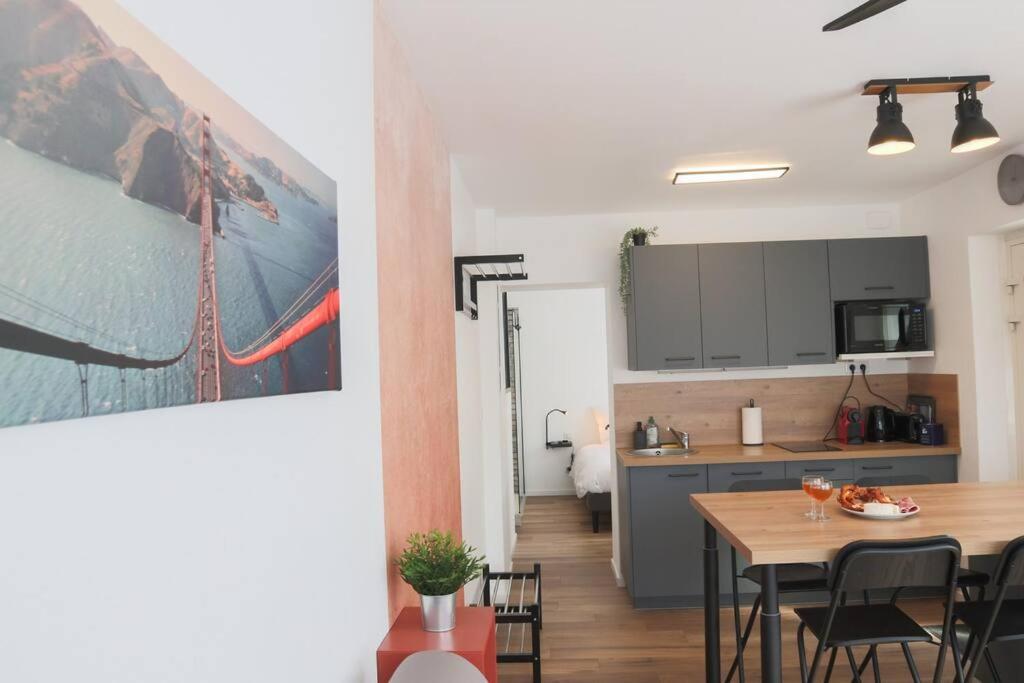 {le Factory}, Proche Euroairport Appartement